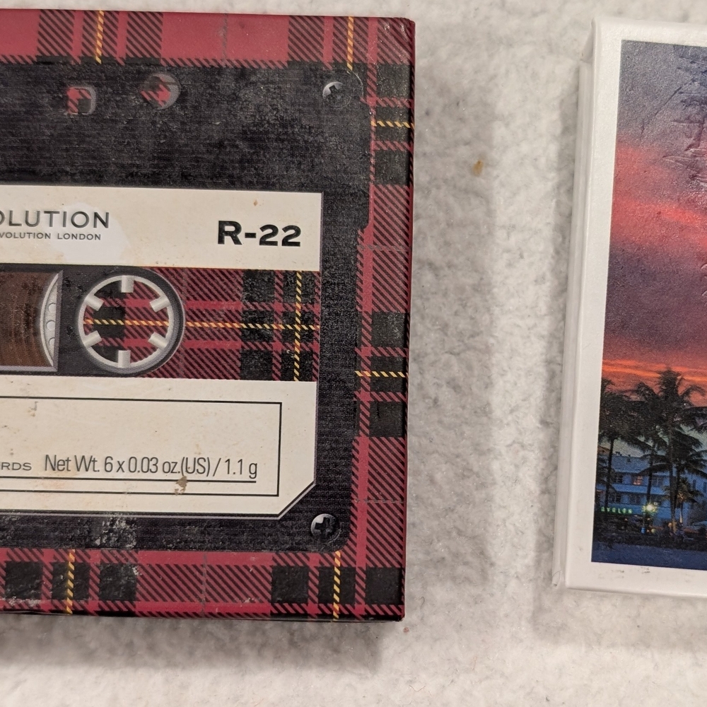 Revolution Clueless Tai + BH Magnetic in Miami Eyeshadow Set - selling togeth